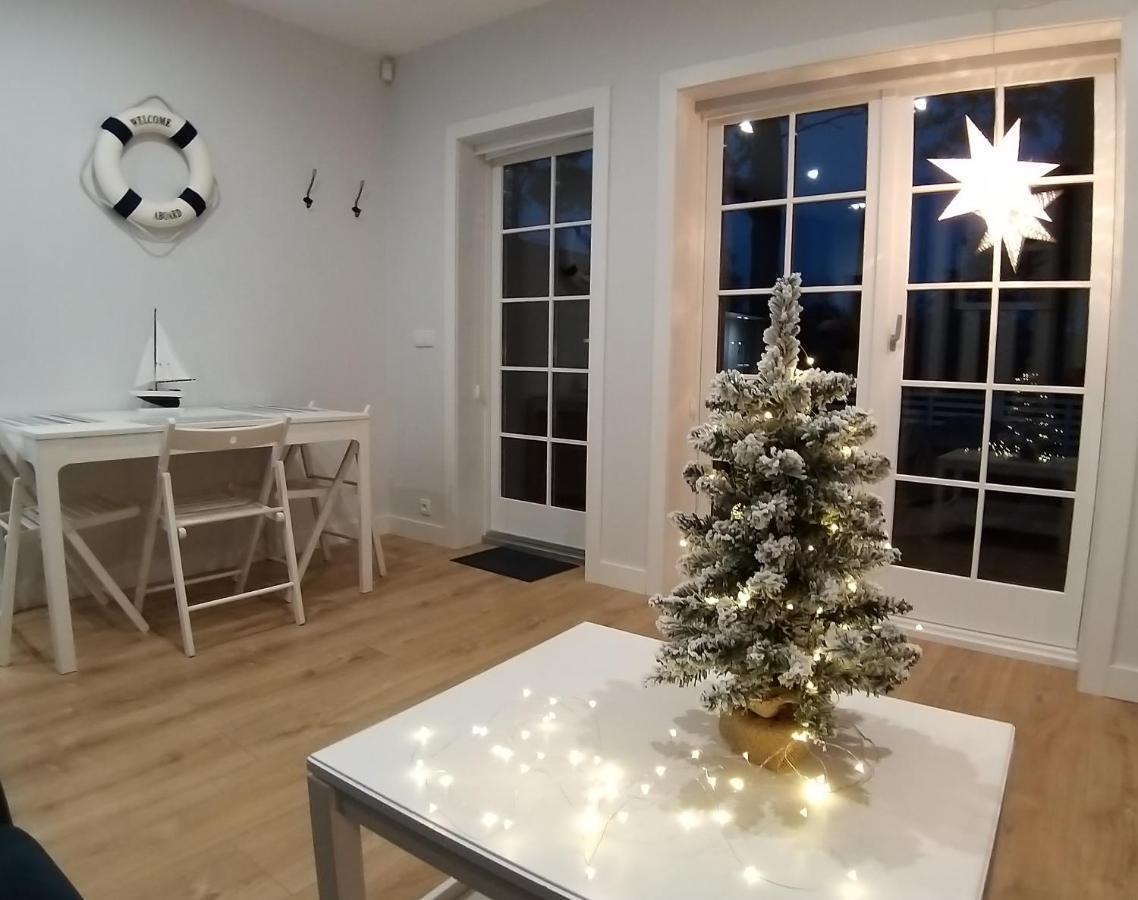Przystan Na Zagorzu - Apartamenty Nad Jeziorem Drezdenko Ngoại thất bức ảnh